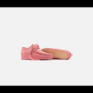 Brand new pink original wallabee Clark’s woman